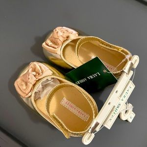 Kids shoe never worn